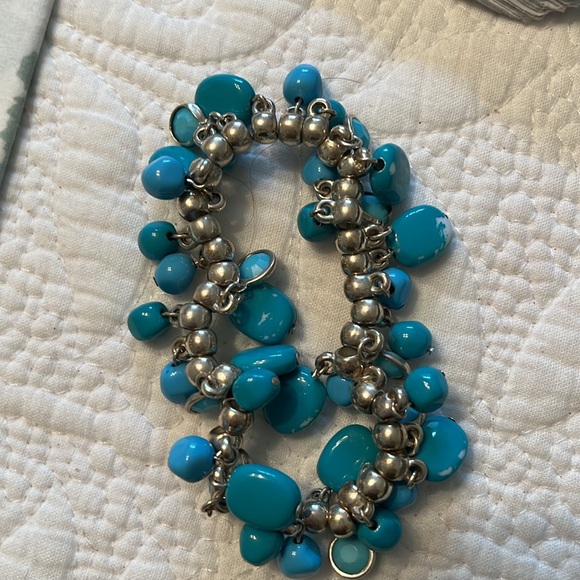 Cute Beaded Stretch Bracelet - Picture 2 of 4